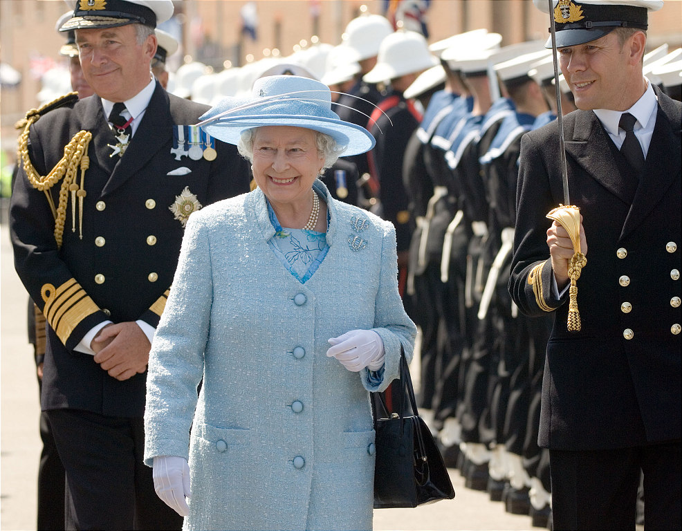 HM Queen at HMS Victory